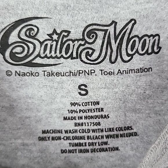 Sailor Moon Luna Cat🐈⬛ Hot Topic Gray Galaxy Kitty T-Shirt Graphic Tee Juniors - Picture 3 of 5